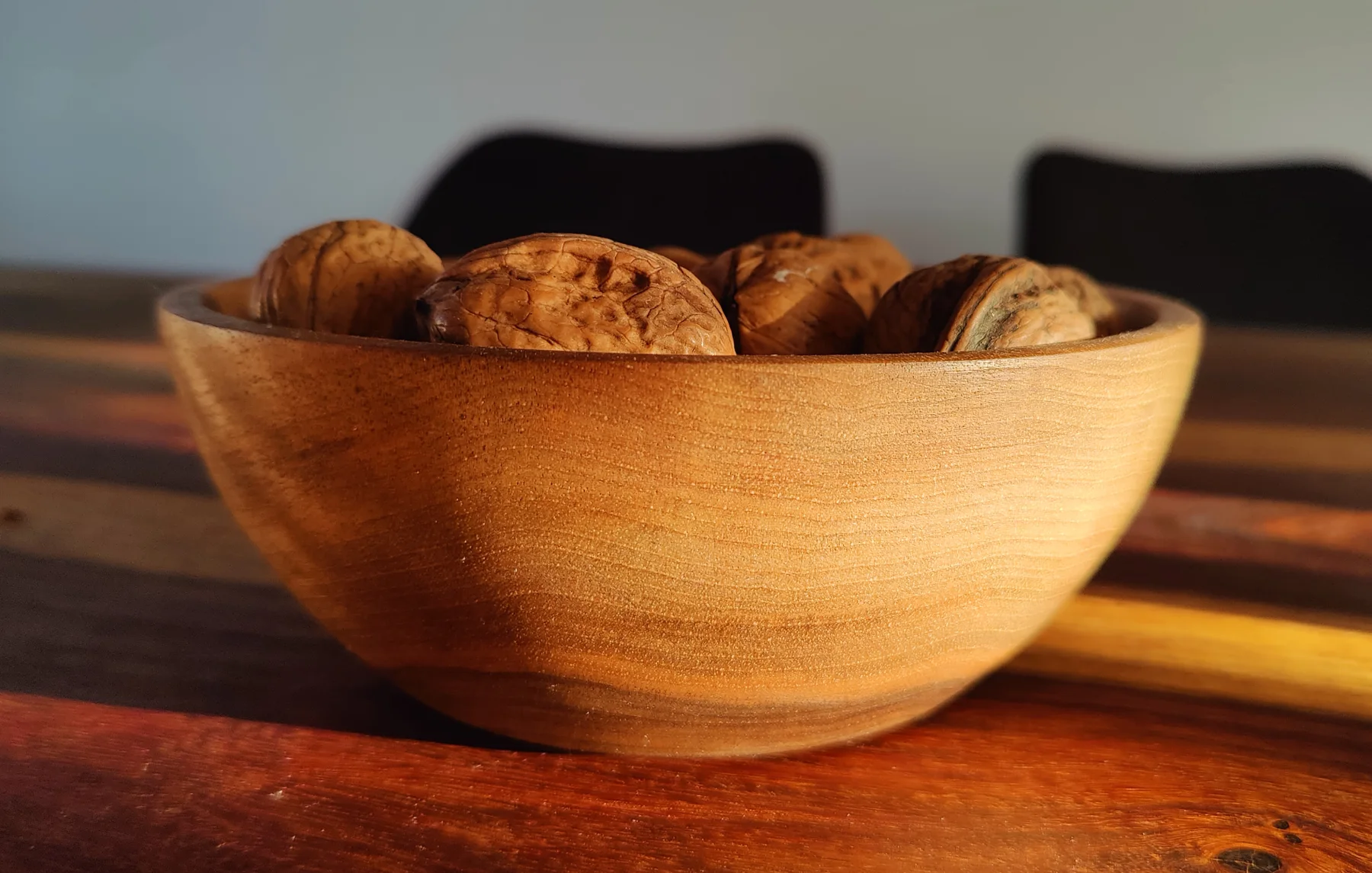 walnut bowl with walnuts in